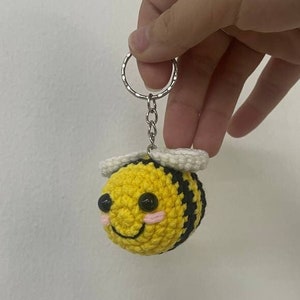 Cute Crochet Bee Keychain, Bee Keyring, Bee Amigurumi, Crochet Keyring, Bee Bag Charm, Handmade Bee Keychain