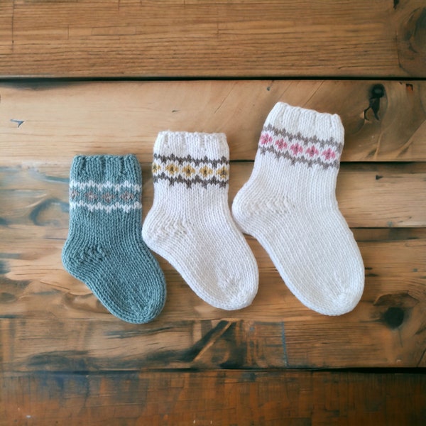 Patron tricot chaussettes bébé Denise