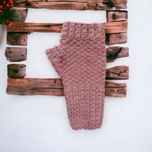 Knitting pattern pdf - Shana Mittens