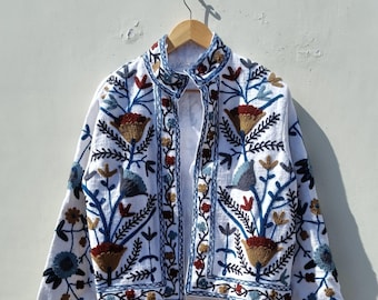 Chaqueta bordada Suzani hecha a mano: abrigo bohemio de algodón indio