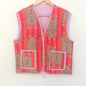 Sleeveless Cotton Tiger Print Jackets, Indian Cotton Handmade Winter Jacket Coat, Bohemian Style Jacket Unisex Short Quilted Kantha Jacket