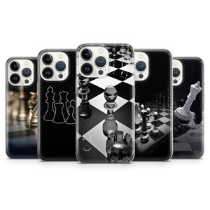Funda para teléfono con diseño de tablero de ajedrez, con diseño de rey, reina y torre, para iPhone 16, 15, 14, 13, 12, 11 y 7. Samsung S25, S24, S24FE, A35, A55, A16, Pixel 7, 7A y 8A.