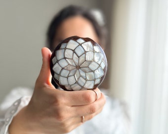 Pearl Vintage Hand Mirror, Mother of Pearl Handmade Vintage Makeup Hand Mirror, Compact Makeup Hand Mirror, Lotus Mirror, Antique Mirror
