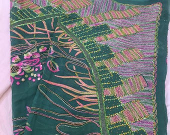 Vintage Chiffon Dupatta: Green Hand-Embroidered Floral Scarf