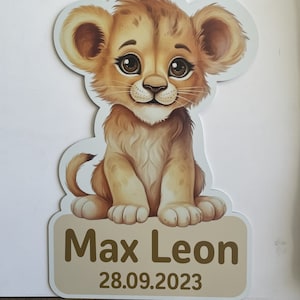 Geburtstafel Löwe, personalisiertes Babygeschenk zur Geburt, Taufe oder Geburtstag
