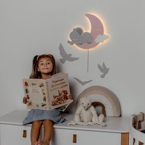 Wooden Elephant Night Light – Kids Bedroom Wall Lamp, Cute Animal LED Nursery Light, Baby Room Decor, Unique Baby Shower Gift