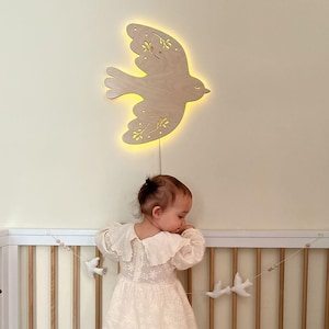 Nightlight Bird – Wooden LED Baby Wall Lamp – Nursery Decor Light – Natural Wood Bird Wall Art – Kids Room Night Lamp