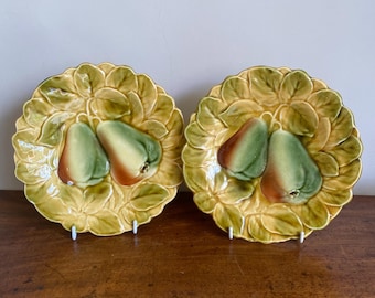 19th Century Sarreguemines France Majolica matched pair of fruit plates with pear and leaf pattern. 19cm ø great marks underneath.