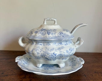 Asiatic Pheasant 4 piece antique Sauce Tureen dates from late 1800’s. Made by Tunstall. 2 available. Lovely transferware.