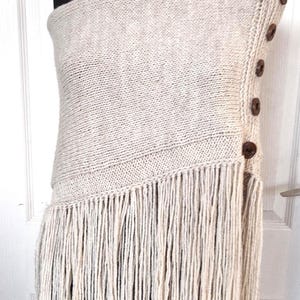 Poncho Knitted scarf alpaca, wool, Circular with long fringes and bottons, gift ideas, handmade poncho, hand knitted clothing, warm dressing