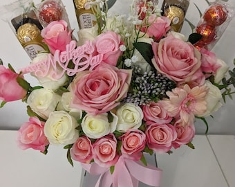 Ramo de chocolate para el Día de la Madre Ferrero Rocher y Lindt Lindor Rosa Impresionante ramo de flores de seda Regalo