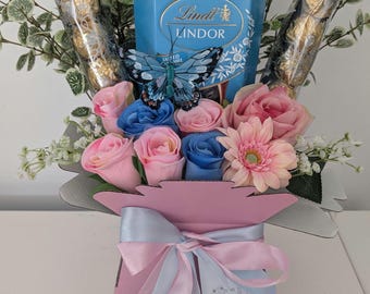 Ramo de chocolate azul y rosa Lindt y Ferrero Impresionante ramo de flores de seda para regalo