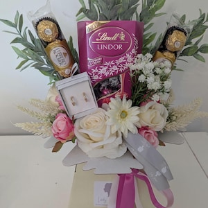 Mother&#39;s Day Chocolate Bouquet Cream & Pink Earrings Raspberry and Cream Lindt And Ferrero Stunning Silk Flowers Bouquet Gift