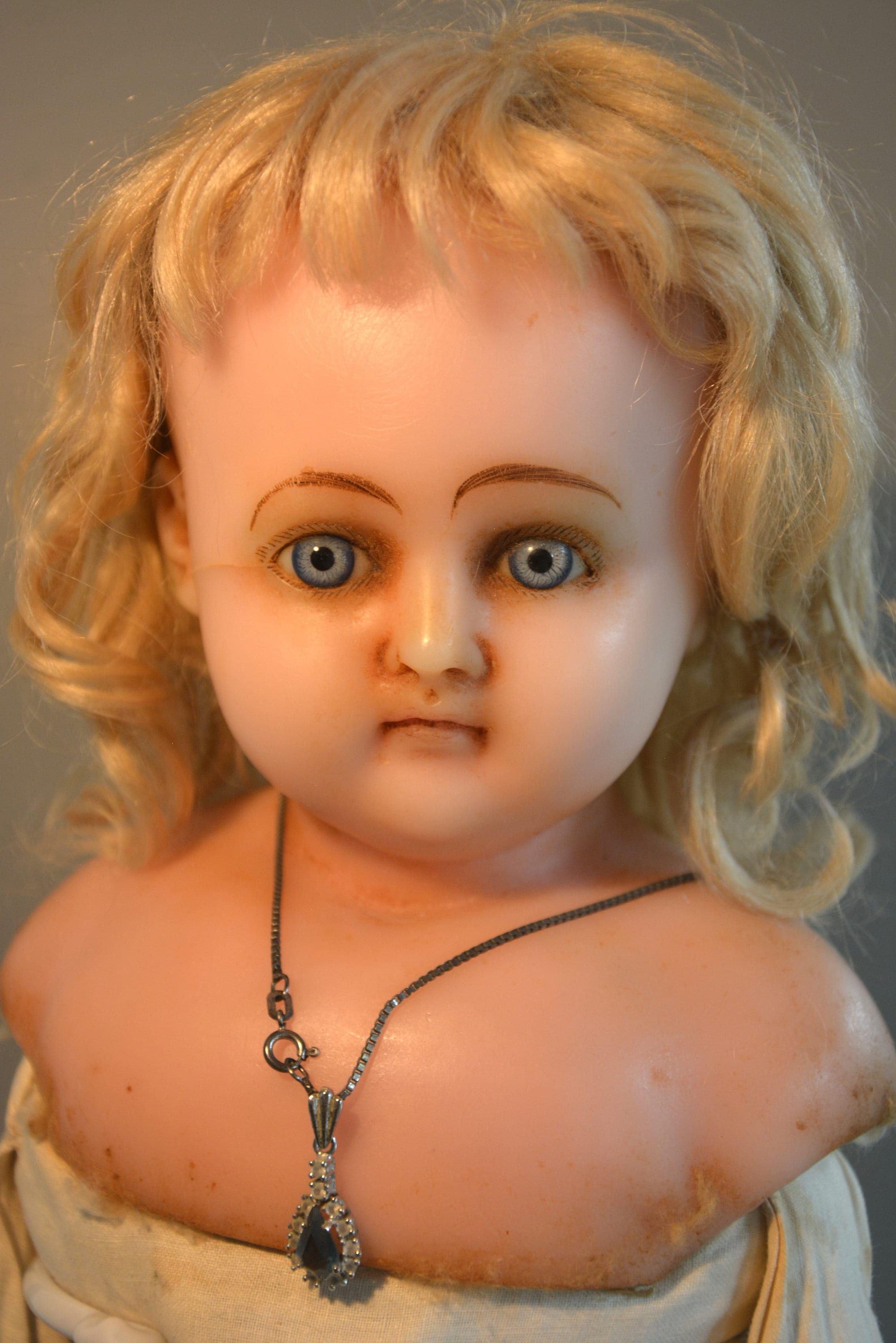 Antique doll closed mouth Simon & Halbig 949 rare mold
