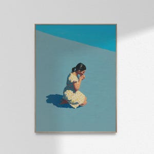 Ragazza in preghiera, arte murale, donna inginocchiata che prega, stampa cristiana moderna, poster con ragazze che pregano con le mani, stampabile, download digitale