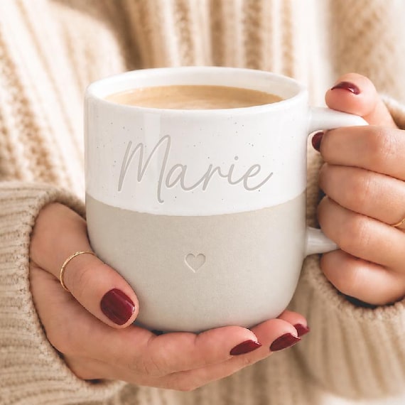 Tasse personalisiert mit Name - Geschenk mit Name Freundin, Mama, Kaffeetasse personalisiert Weihnachtsgeschenk personalisiert, Muttertag