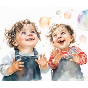 Lindo bebé en acuarela. Dos niños felices jugando con pompas de jabón. Niños sonrientes pintando en acuarela, descarga instantánea.
