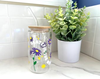 Positivity Quote Iced Coffee Glass with Lid and Straw, Gratitude Coffee Cup, Positive Affirmations Gift for Sister, Mindfulness Gift