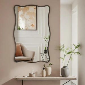 Handgemaakte golvende wandspiegel: abstract asymmetrisch decor