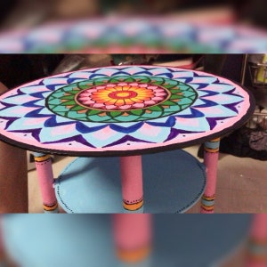 Handgemaakte en handgeschilderde Mandala salontafel, innovatieve handgemaakte MDF board speciale houten mandala kunst, cadeau, acryl schilderij mandala kunst