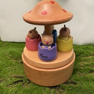 Creative Gift birthday present Music Box Mushroom Pig  Beech Clockwork Music Box Wooden Crafts Children Gift  Home Decoration personalized