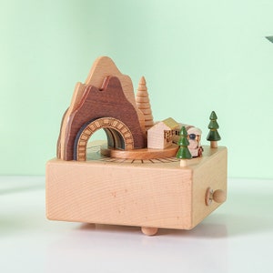 Regalo creativo Regalo de Año Nuevo regalo de cumpleaños Caja de música Caja de música de madera Alishan tren Artesanía hecha a mano Decoración del hogar Regalos para ella