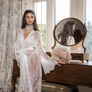Bridal robe wedding dressing gown Boudoir Dress Photoshoot white Getting ready ivory Long lace robe maxi gepur  guipure bride morning
