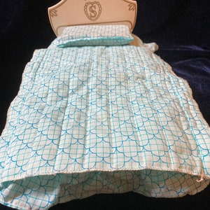 Sindy bed plus bedclothes in original packaging