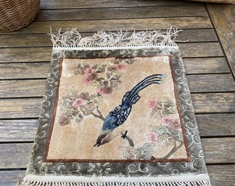 Vintage Chinese bird décor small rug