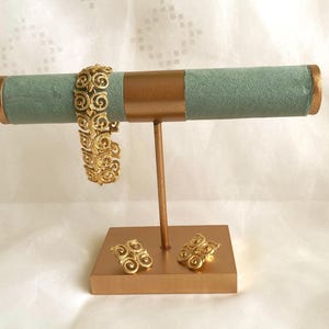 Monet © Jewelry Set Gold Plated Bracelet and Ear Clips from the 1980s image 1