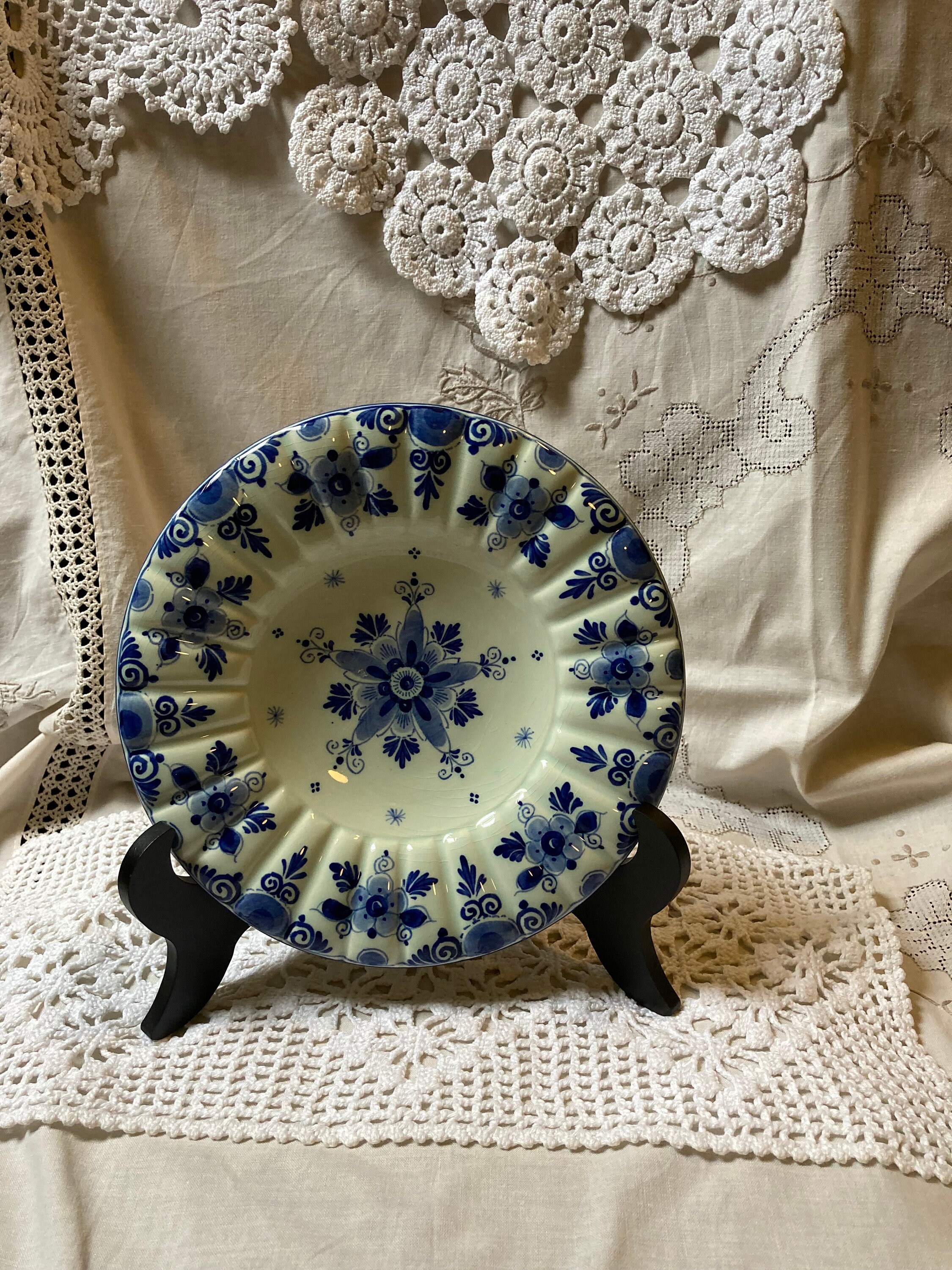 Delft Sign 17th-century Style Delft Pleat-saucer Delfts Blue Wall Sign 1947-1955 ...