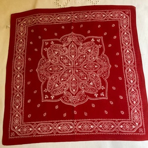 Bandana vintage w kolorze czerwonym