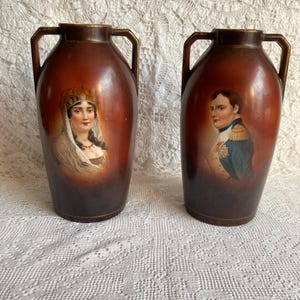 Porträtvasen von Napoleon Bonaparte und Josephine. Österreich