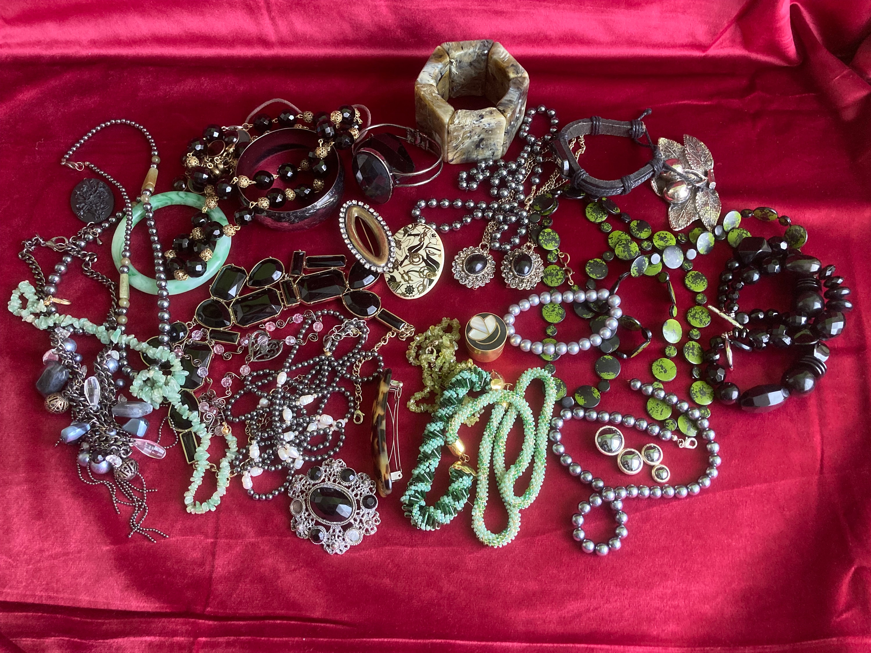 Set bijoux vintage en perles de verre (D'occasion) à Marly pour CHF 10