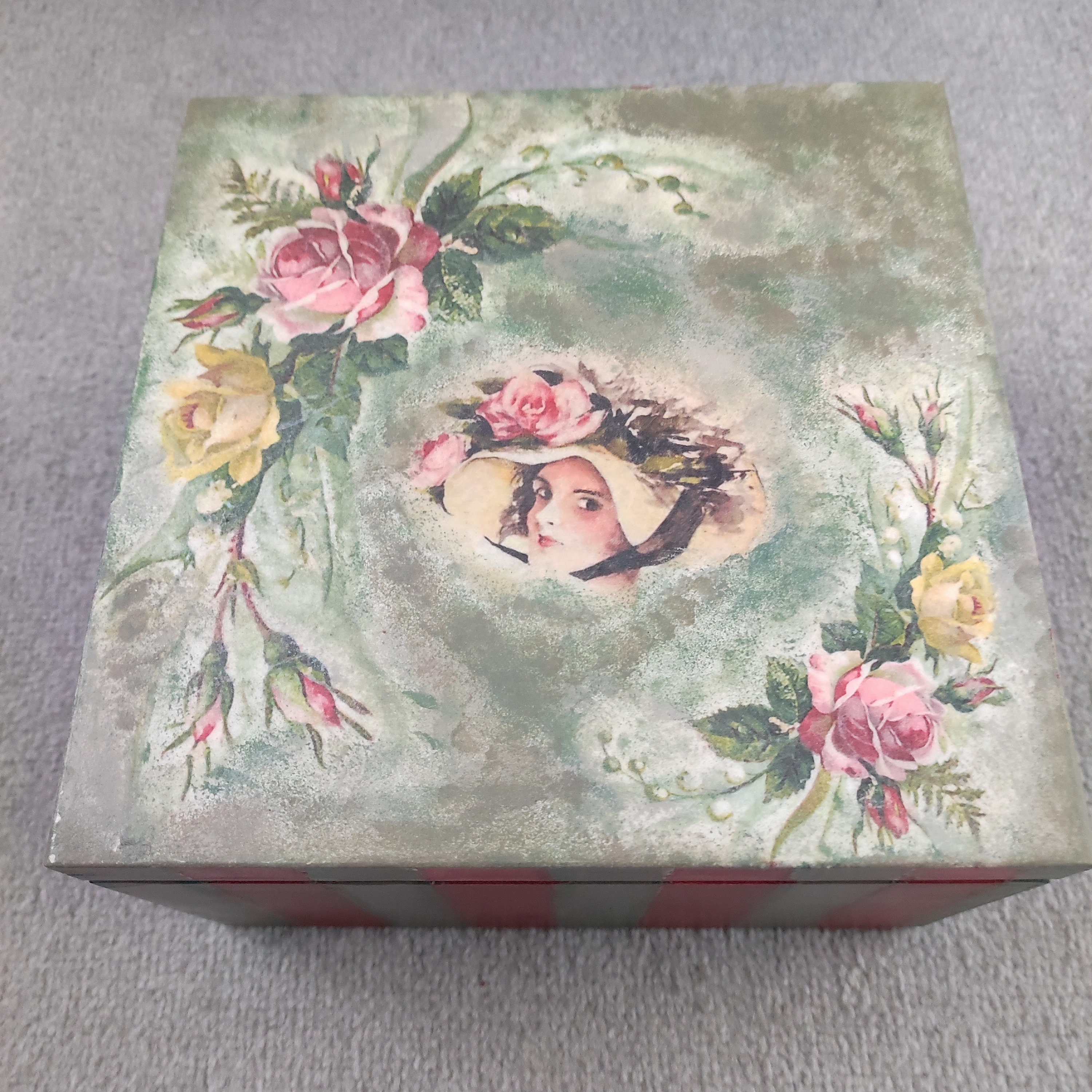 Decoupage Trinket Box: Vintage Lady & Roses, Handmade Jewelry