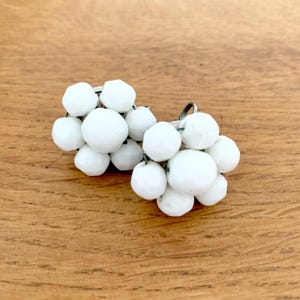 Vintage 60s clip earrings white glass bead cluster round elegant classic ear clips