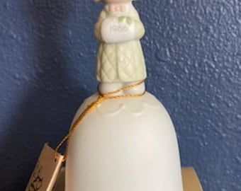 1986 Precious Moments Wishing You A Cozy Christmas Bell Figurine 102393