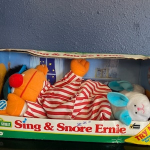 Vintage 1996 Tyco Sesame Street Sleep and Snore Ernie Talking