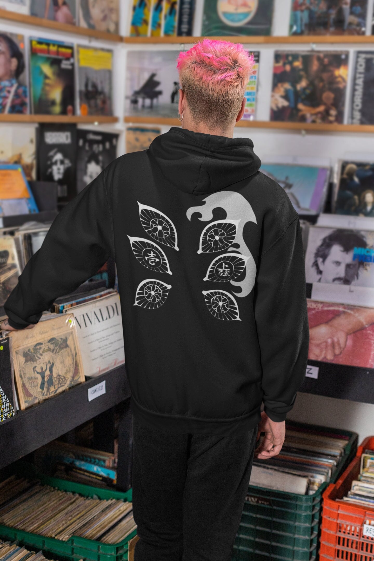 Ashley williams アニメキャラクター ブラックパーカー アニメ「GAMERA -Rebirth-」 - GAMERA パーカー/メンズ