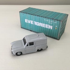 N Gauge Shipping Containers