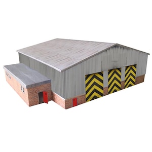 N Gauge 3 Track Engine Shed Grey 002