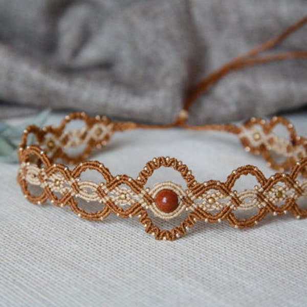 Bohême dentelle beige micro macramé Tiara-Choker-Ceinture avec aventurine, cadeau pour elle/Bijoux tressés de mariage/ Collier Boho chic/ Pendentif Macramé