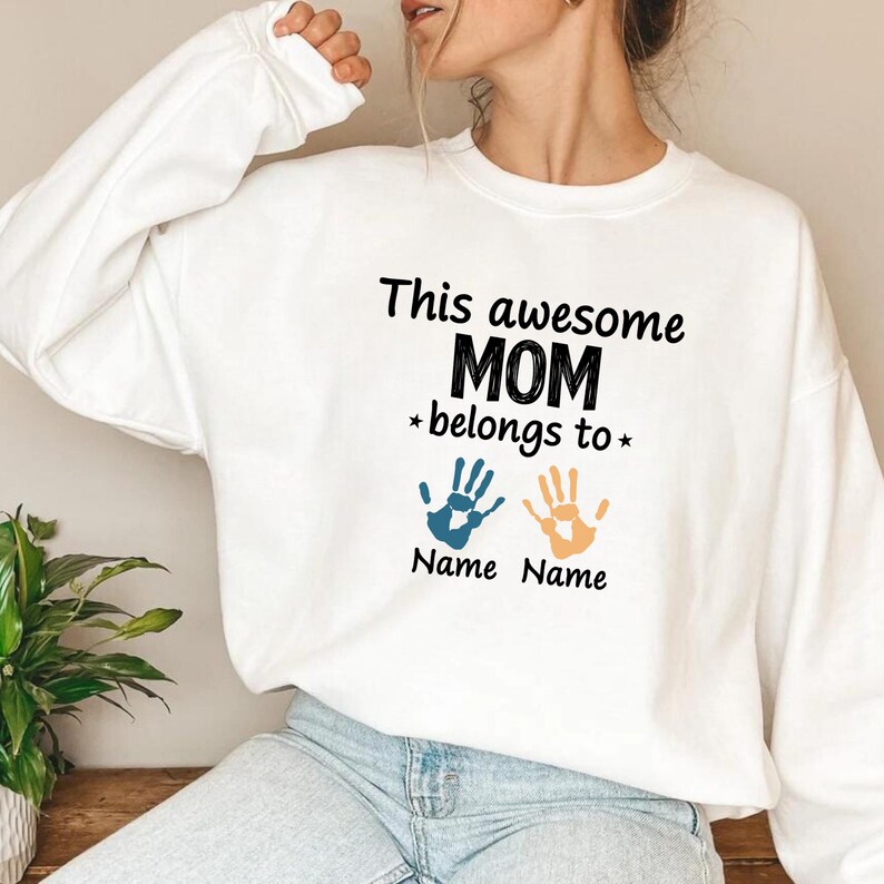 This Awesome Mom Belongs To SVG, Handprint Mom Shirt Design, Mother's Day PNG, Customizable Mom Sublimation, Mom Gift Idea, Digital Download