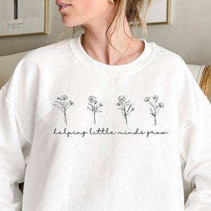 Teacher Sweatshirt, Teacher Shirt, Teacher Minimalist Shirt, Cute Teacher Shirt, Teacher Gifts, Elementary School Teacher Shirt
