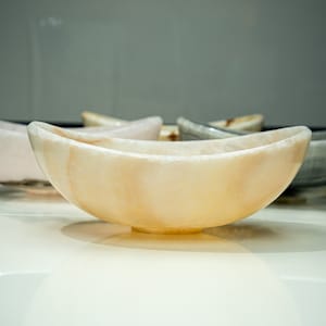 Lavabo ovalado de ónix hecho a mano: Recipiente de mármol natural, decoración de baño de lujo. 50 x 34 x 18 cm. Regalos para anfitriones. Regalos de otoño. Regalos de boda. Regalos con piedras de nacimiento.