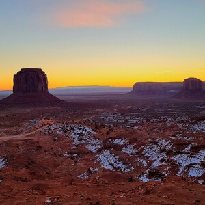 Monument Valley Sunrise