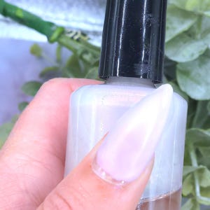 Matte Pearl Nail Polish, White Matte Polish Subtle Hint Of Pink, Matte Polish, 15ML Bottle, 21 Toxin Free Formula