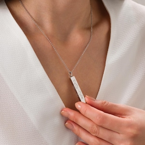 Personalized 3D Bar Necklace: Engraved Name, Couple Necklace, Mom Gift