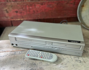 Emerson HQ VHS Player With Remote - Vintage - DVD Non-Functional