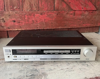 RCA Quartz Synthesized Stereo Receiver Model MSR130 Vintage Audio System